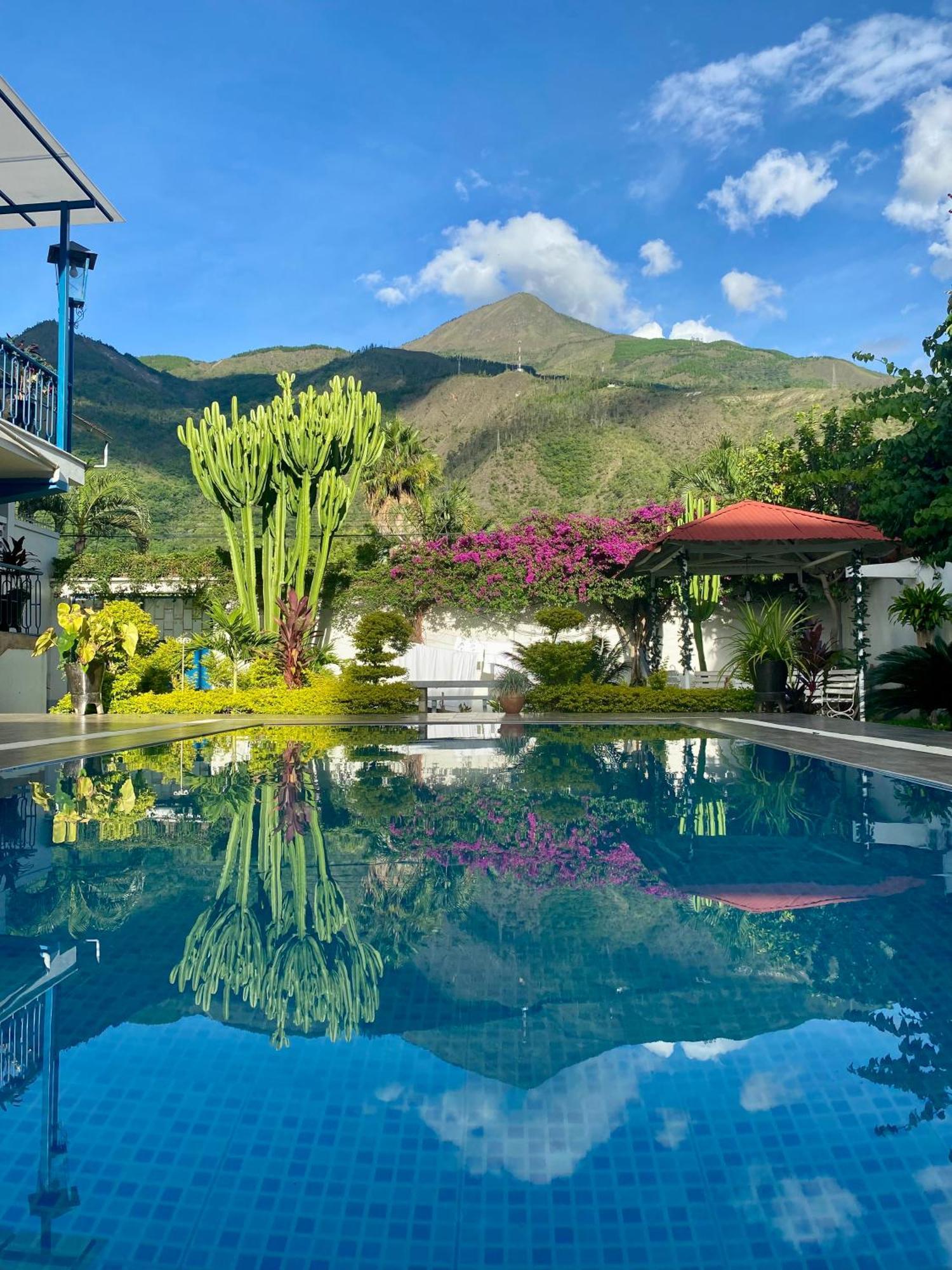 Casa Plaza Bolivar Quillabamba 外观 照片